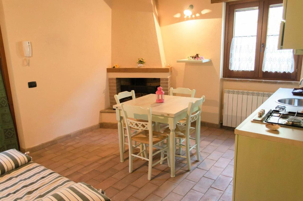 Agriturismo Pompagnano Экстерьер фото